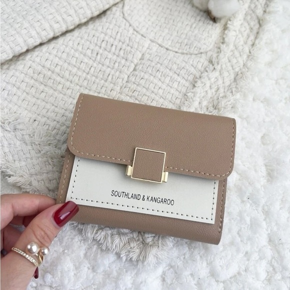 ⚠️Clearance Champagne Fashion Bifold Wallet / Cardholder - Picture 4 of 4